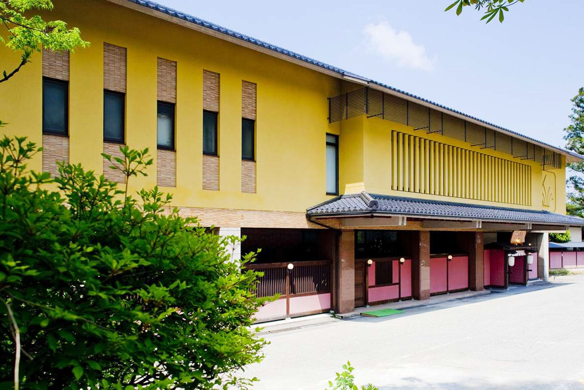 お車でご来館のお客様